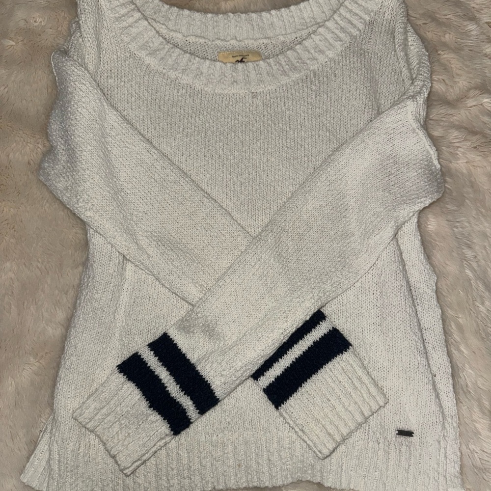 Hollister white knit sweater
